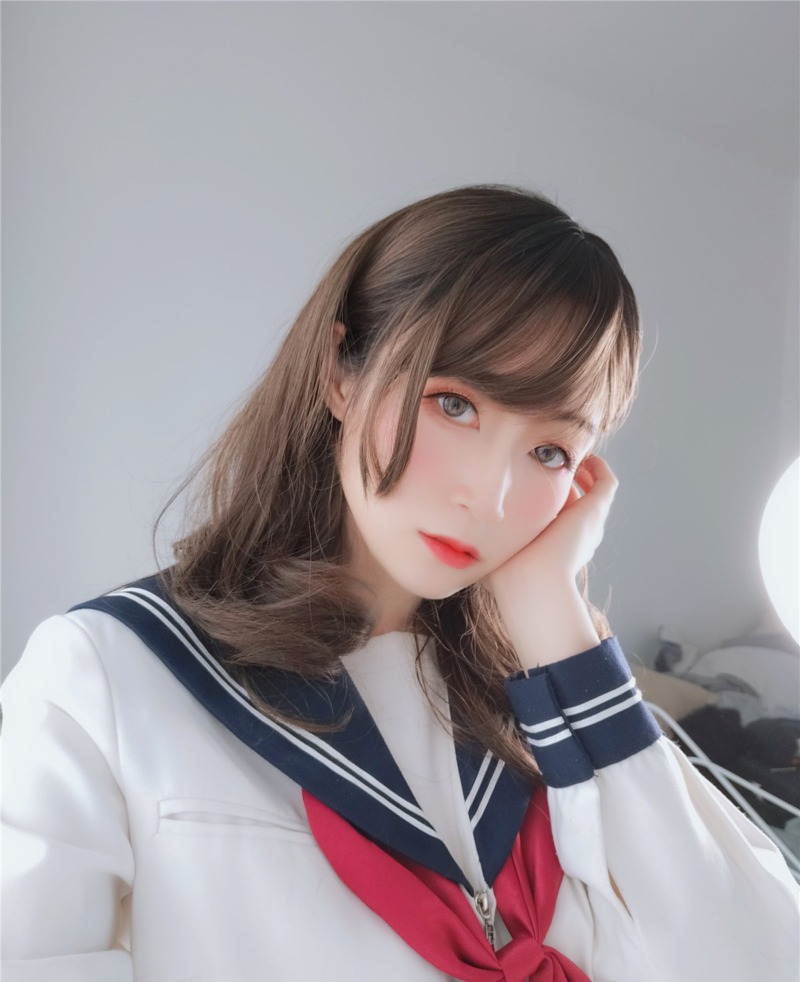 白银81写真图集整理｜明暗光线与多样角色造型