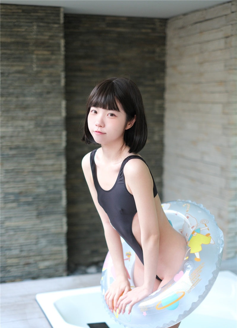 可可小白兔写真预览3