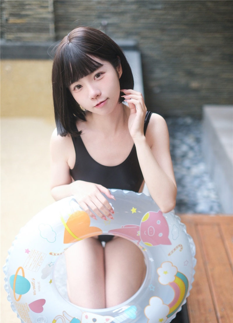 可可小白兔写真预览4