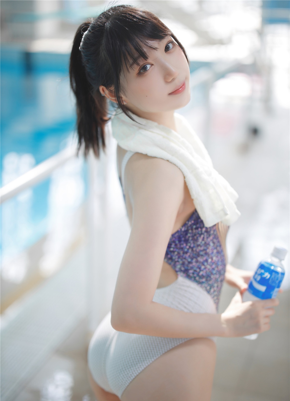 周叽是可爱兔兔写真预览3