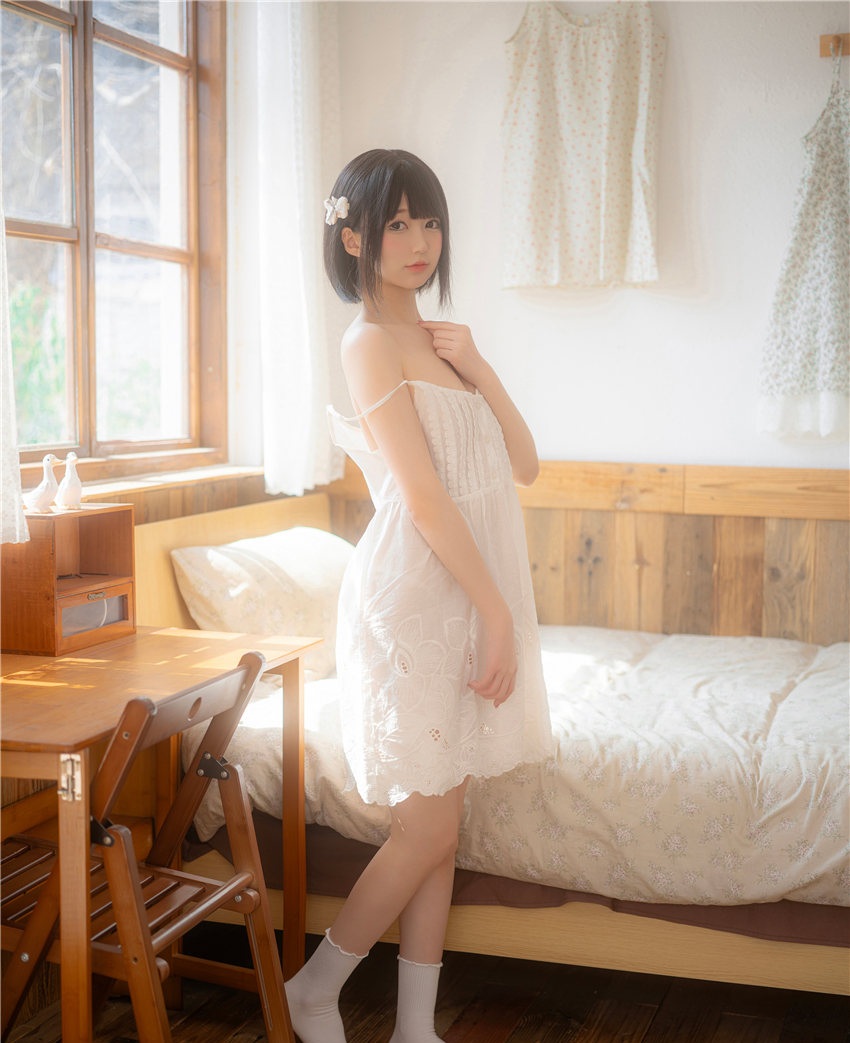 Nagisa魔物喵写真预览2