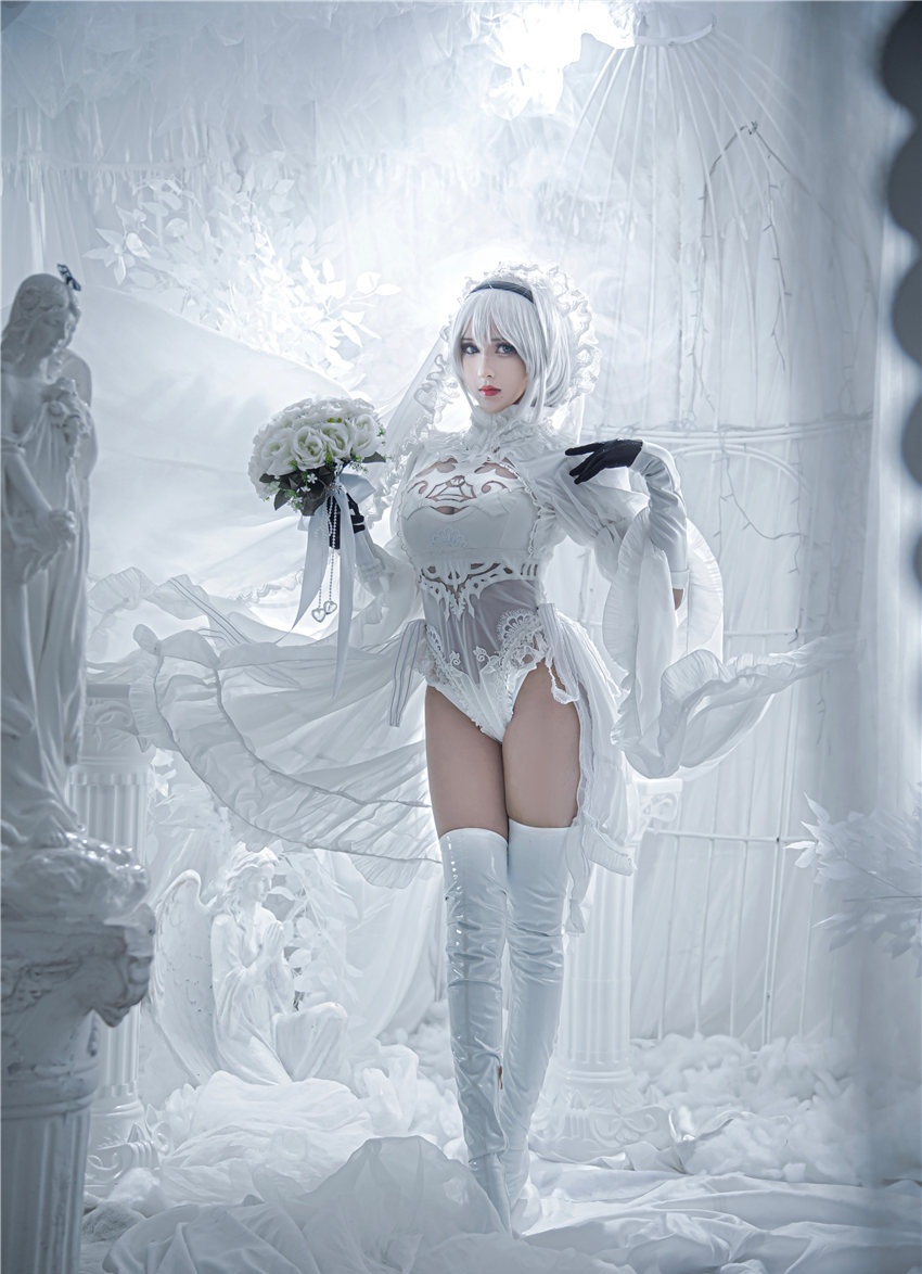 奶狮不咬人写真预览5