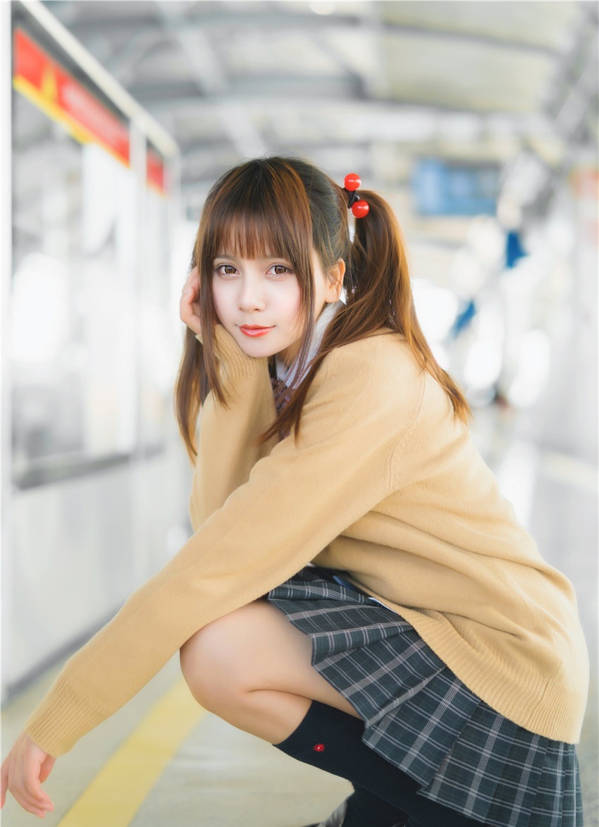 秋山AkI写真预览1