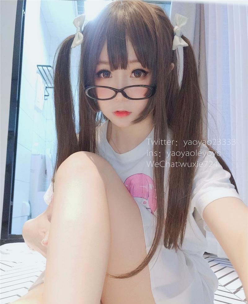 摇摇乐yoyo写真预览4