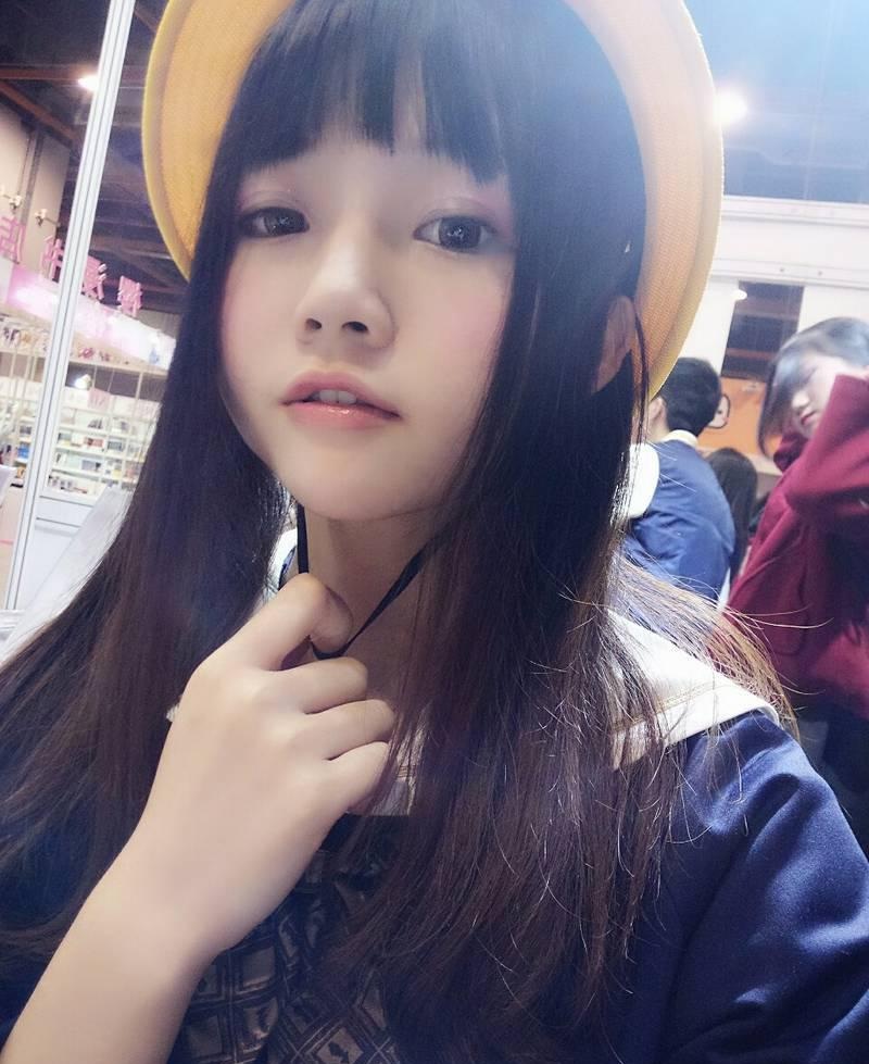 桜桃喵写真预览4