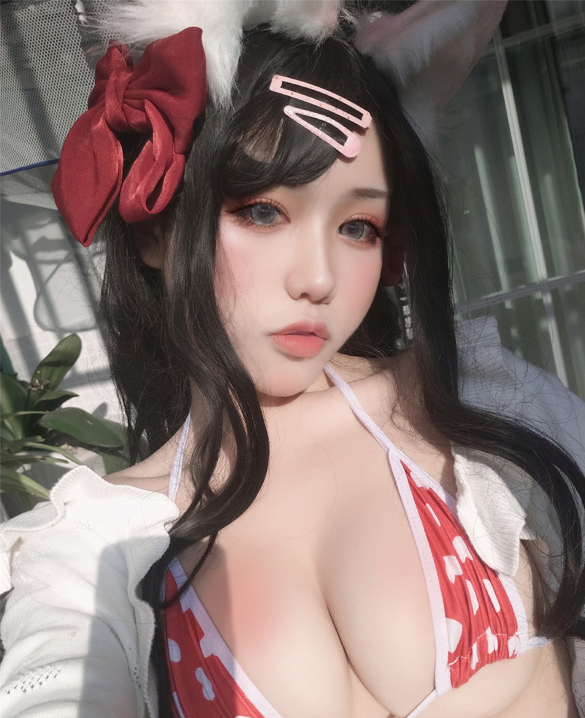 一笑芳香沁写真图集整理｜柔和光线与温柔姿态人像合集