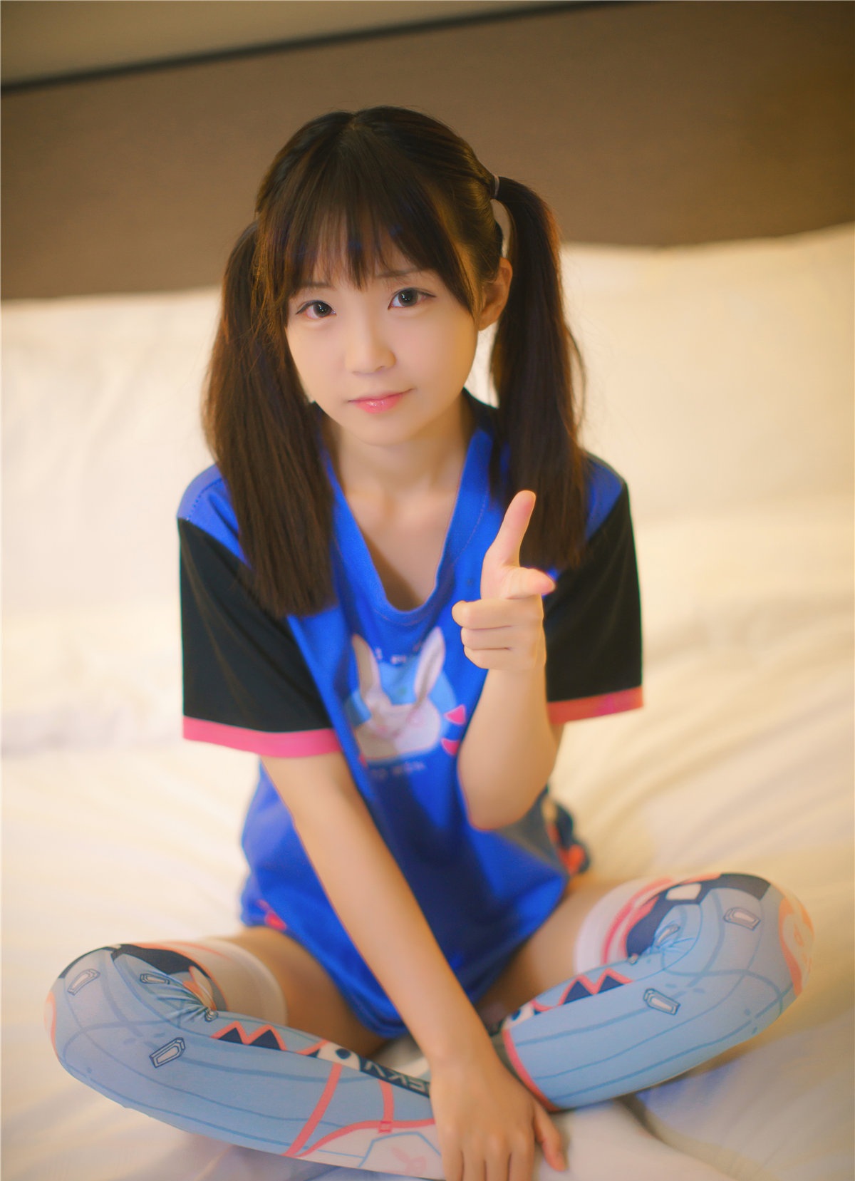 御子Yumiko写真预览3